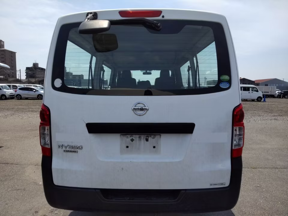 NISSAN NV350 CARAVAN