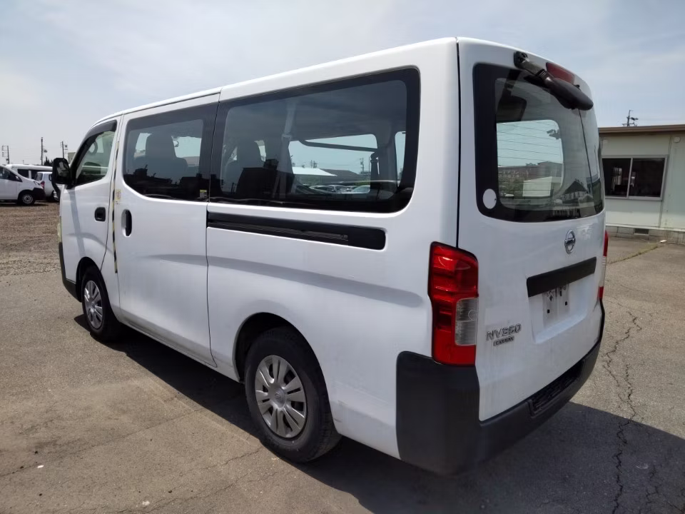 NISSAN NV350 CARAVAN