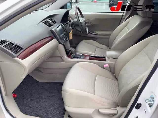 TOYOTA PREMIO