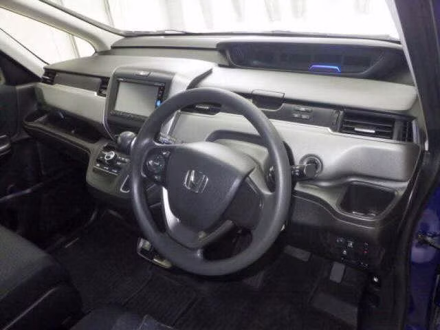 HONDA FREED+