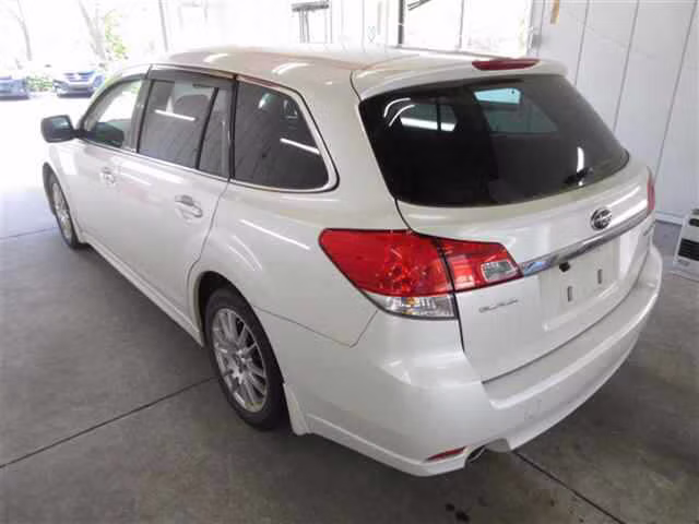 SUBARU LEGACY
