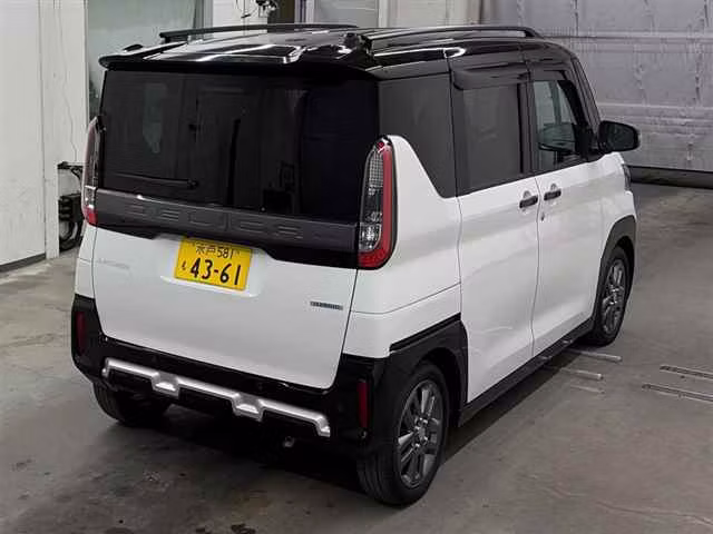 MITSUBISHI DELICA MINI