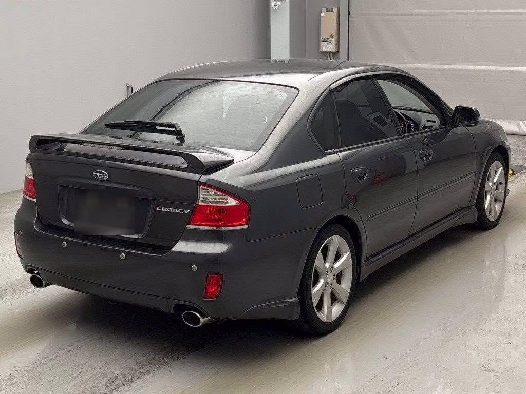 SUBARU LEGACY B4