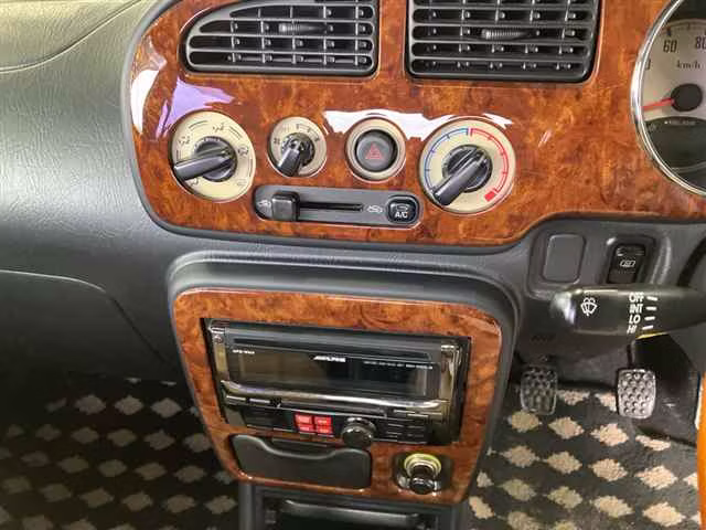 DAIHATSU MIRA GINO