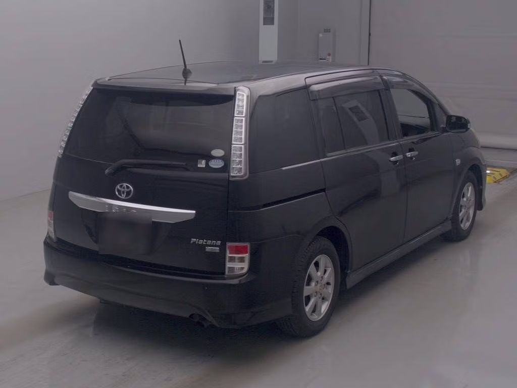 TOYOTA ISIS