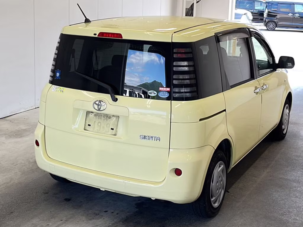 TOYOTA SIENTA