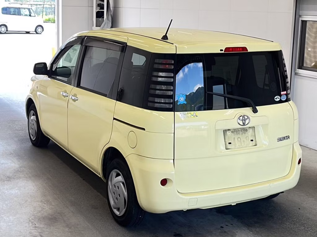 TOYOTA SIENTA