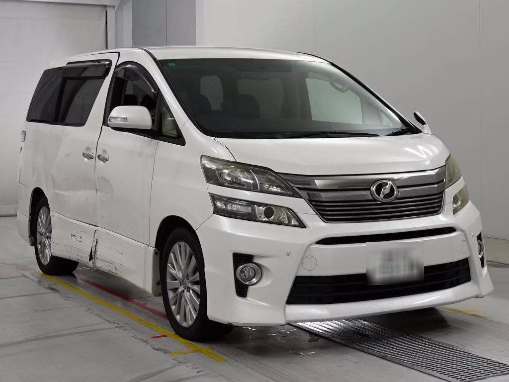 TOYOTA VELLFIRE