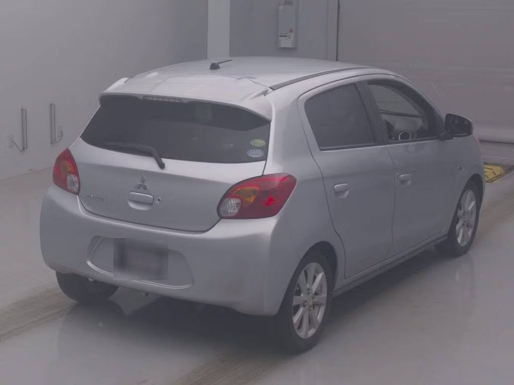 MITSUBISHI MIRAGE