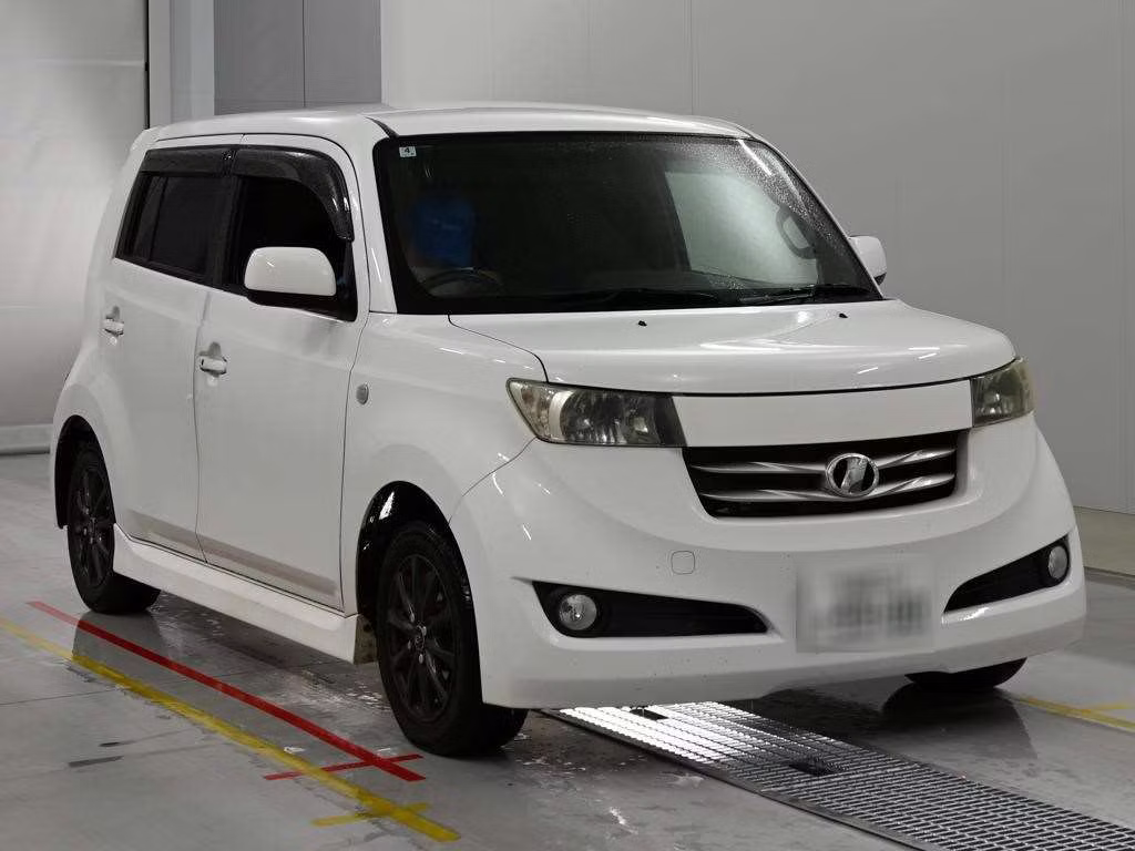 TOYOTA BB