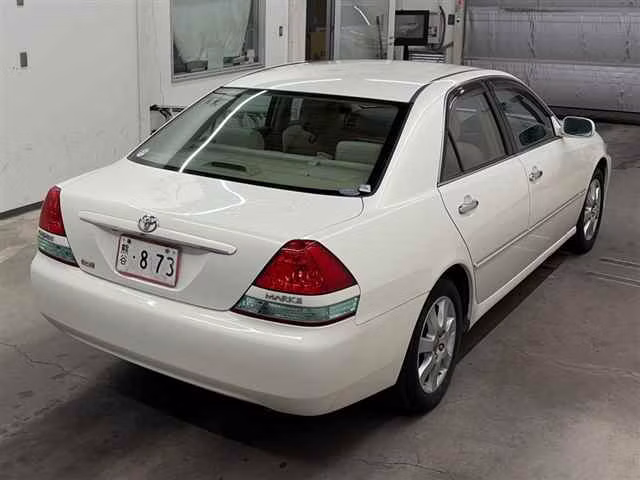 TOYOTA MARK II