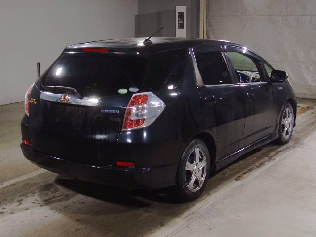 HONDA FIT SHUTTLE