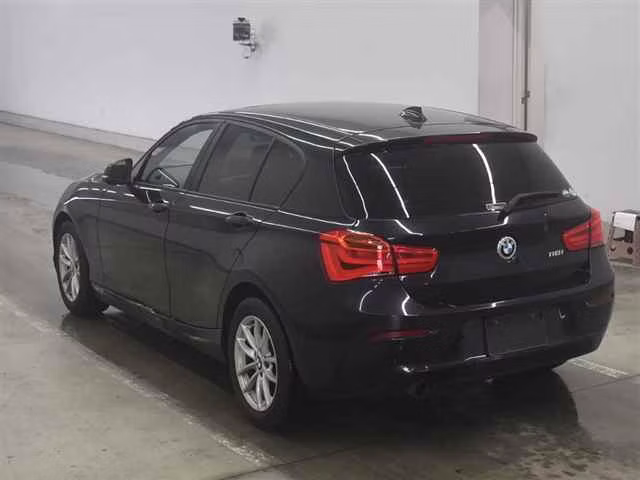 BMW 1-SERIES