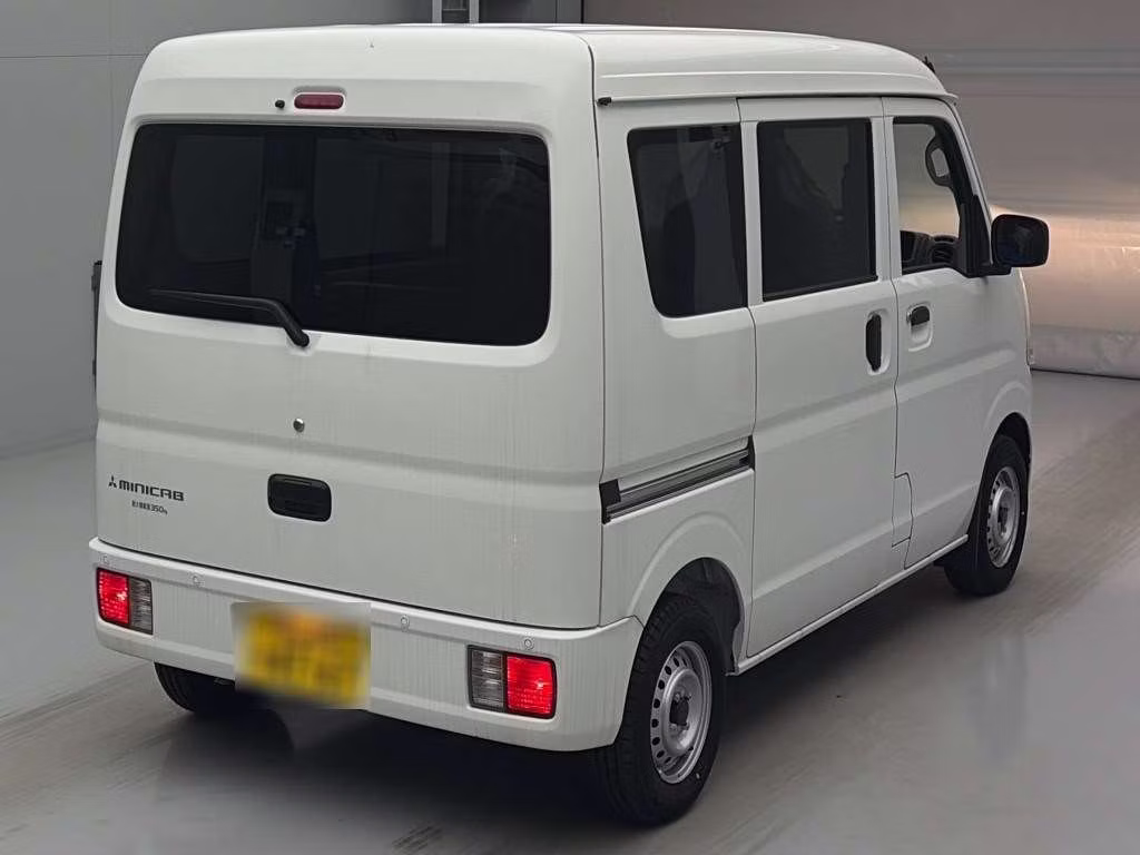 MITSUBISHI MINICAB