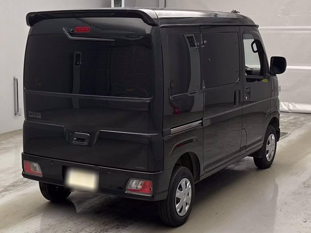 TOYOTA PIXIS VAN