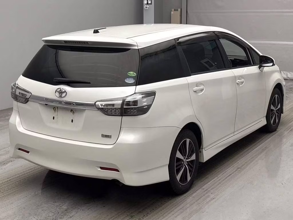 TOYOTA WISH