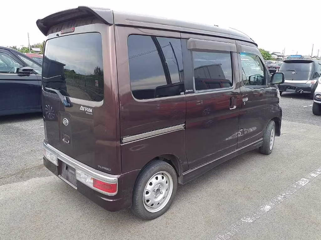 DAIHATSU ATRAI