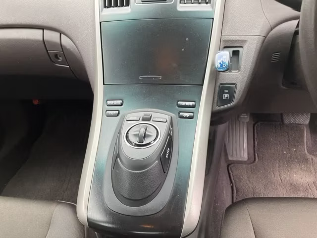 TOYOTA SAI