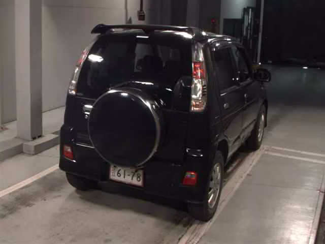 DAIHATSU TERIOS KID