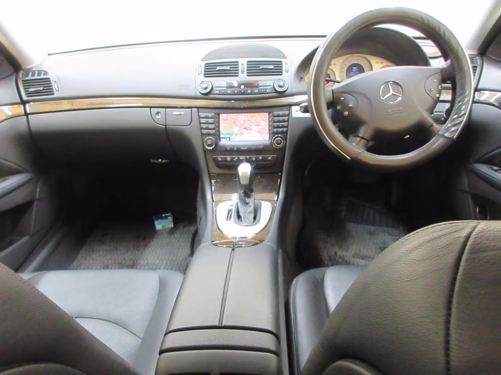 MERCEDES-BENZ E-CLASS