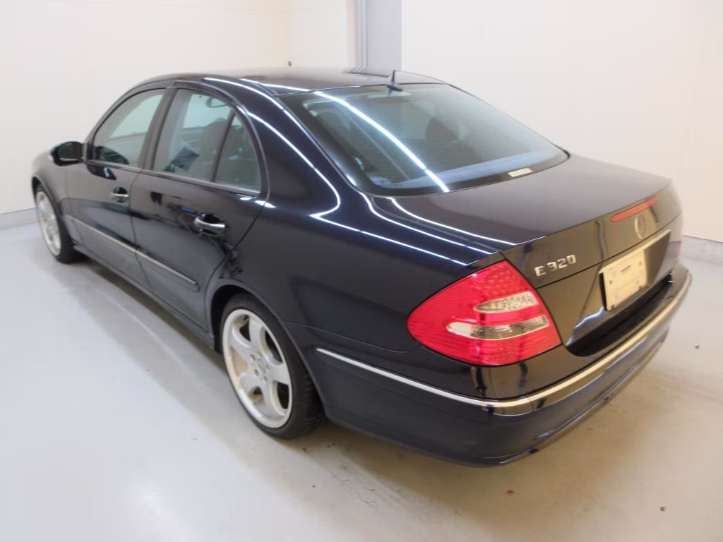 MERCEDES-BENZ E-CLASS
