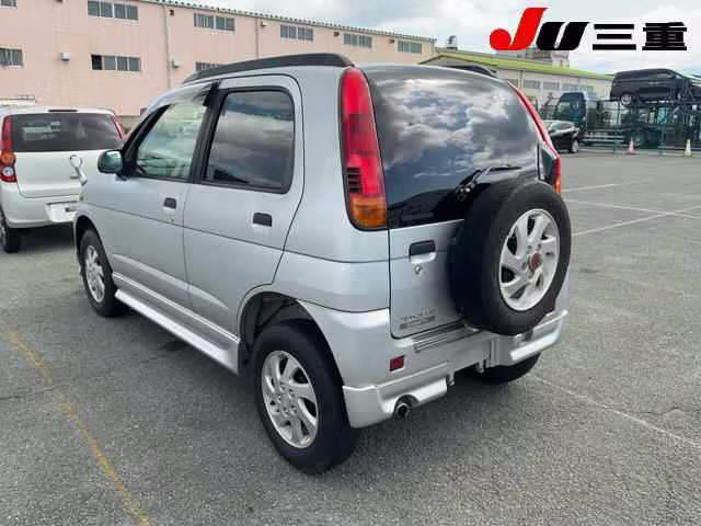 DAIHATSU TERIOS KID