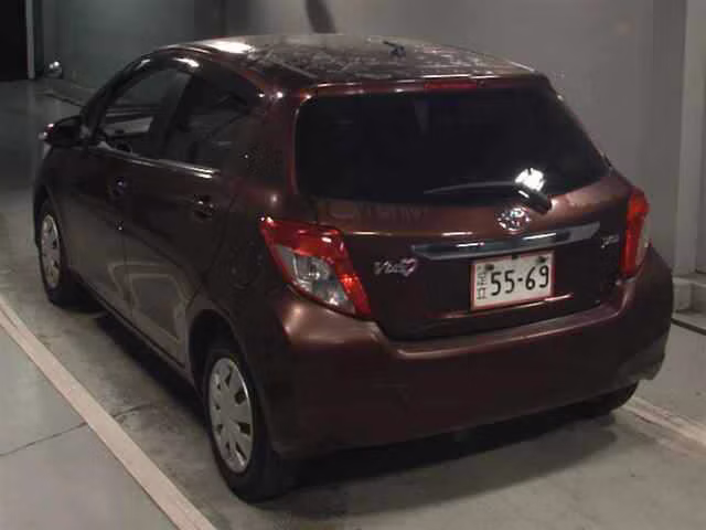 TOYOTA VITZ