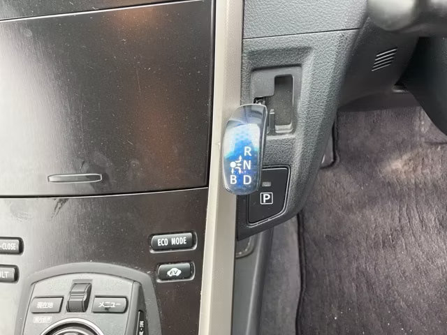 TOYOTA SAI