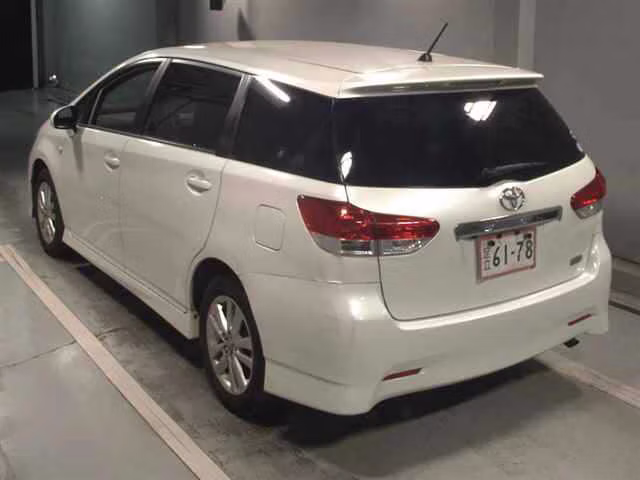 TOYOTA WISH
