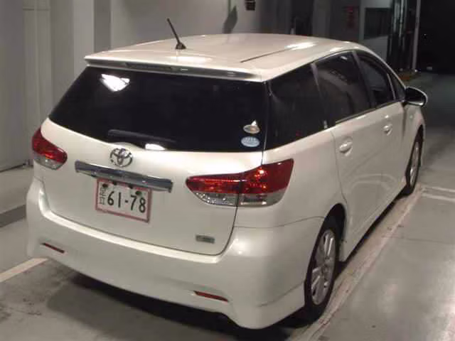 TOYOTA WISH
