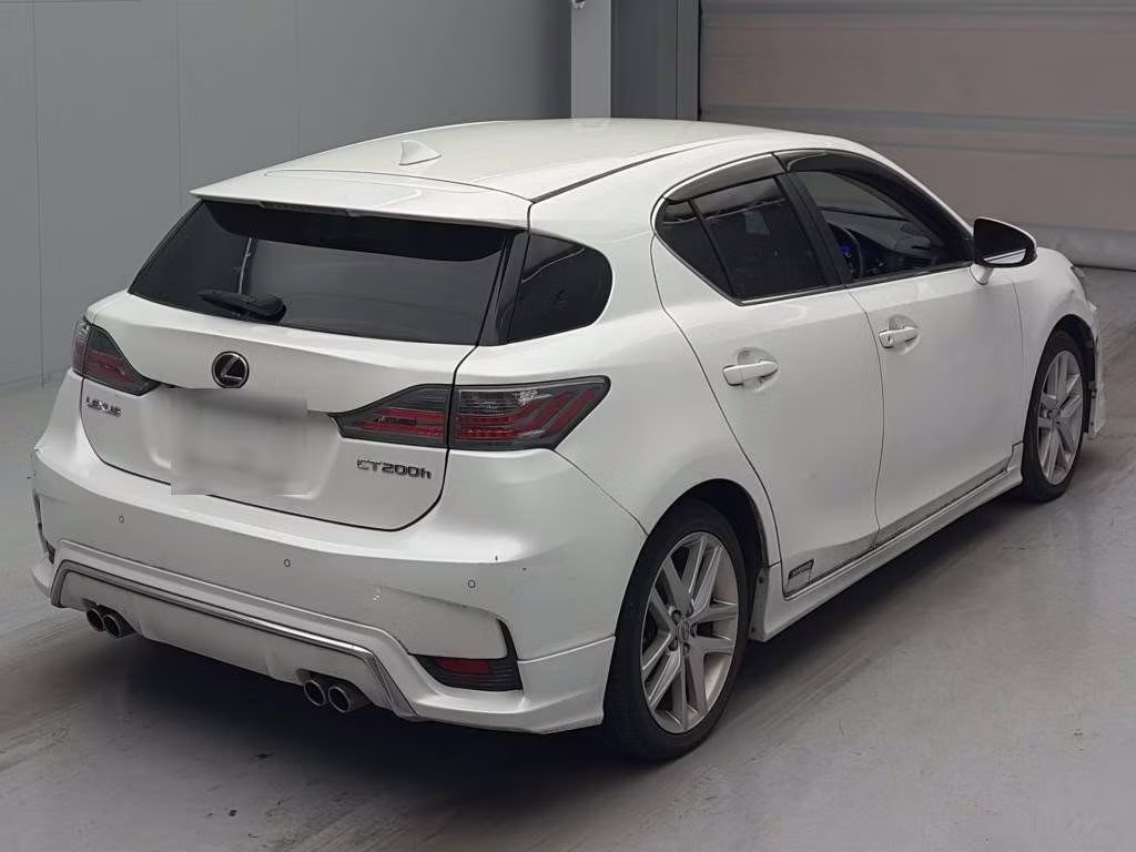 LEXUS CT200H