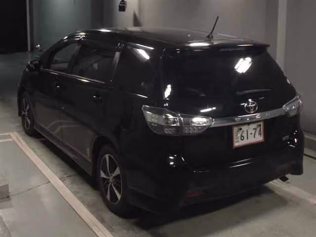 TOYOTA WISH