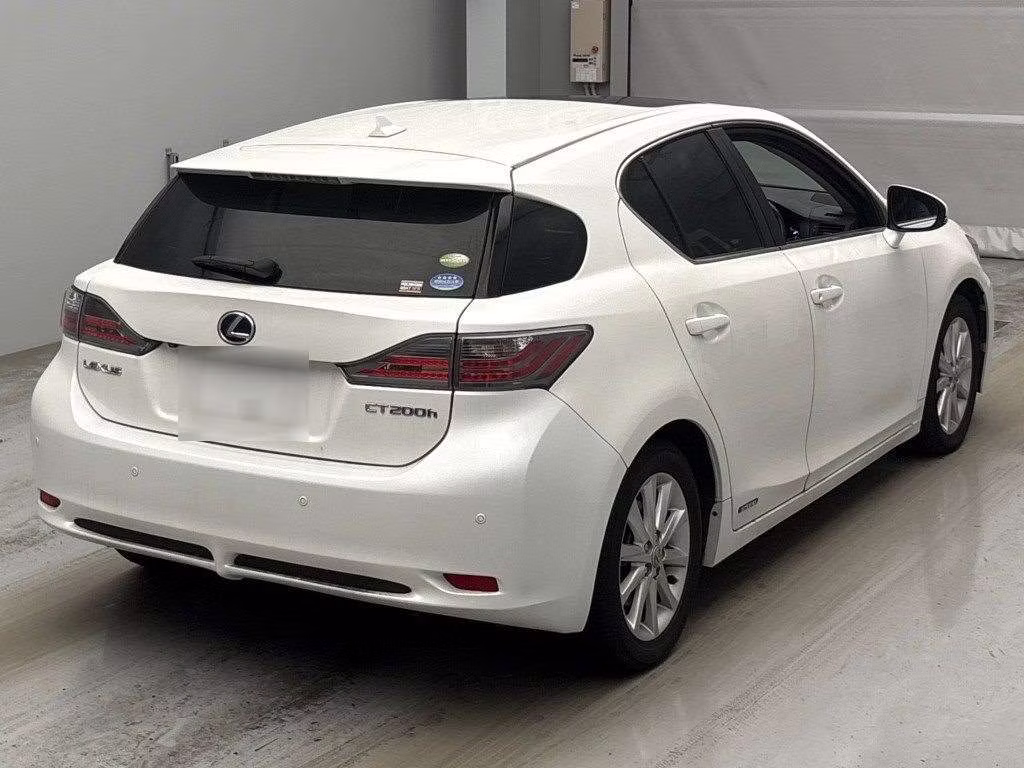 LEXUS CT200H