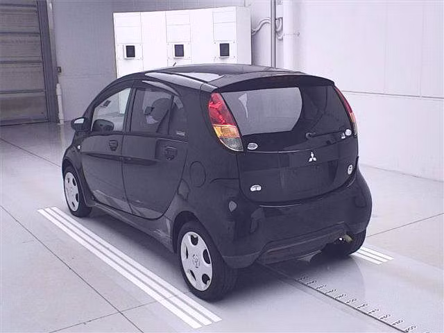 MITSUBISHI I
