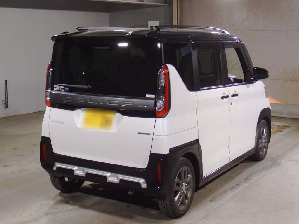 MITSUBISHI DELICA MINI