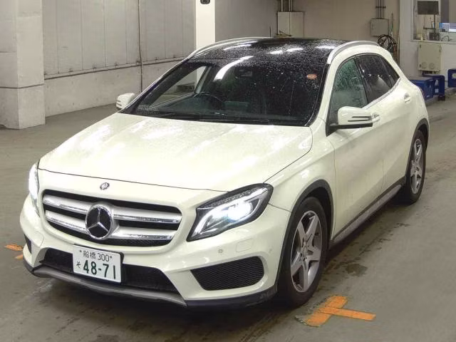 MERCEDES-BENZ GLA-CLASS