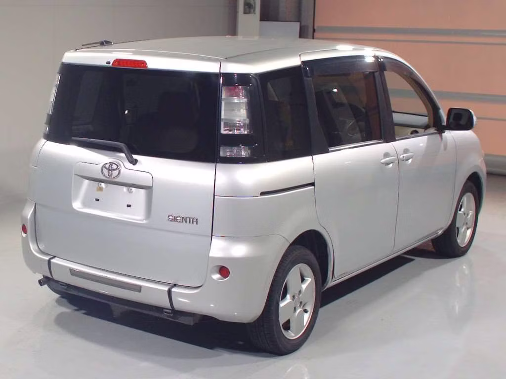 TOYOTA SIENTA