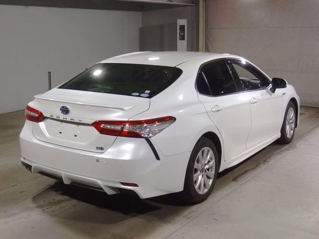 TOYOTA CAMRY
