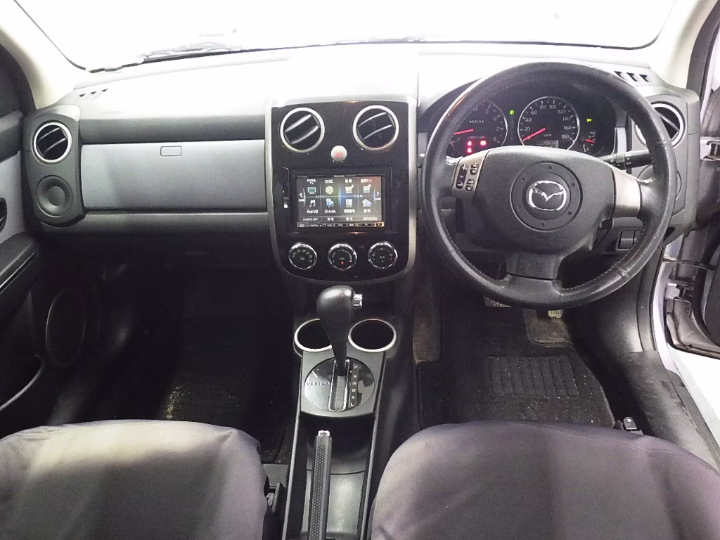 MAZDA VERISA
