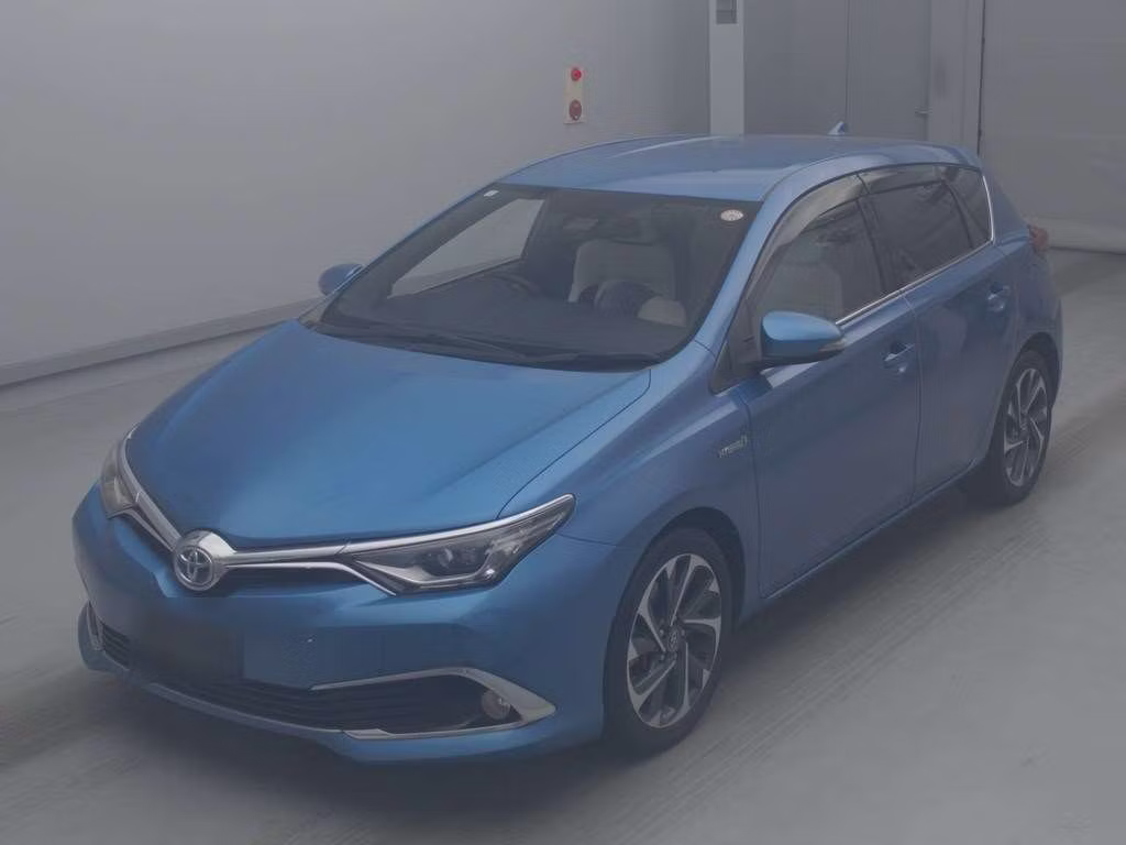 TOYOTA AURIS