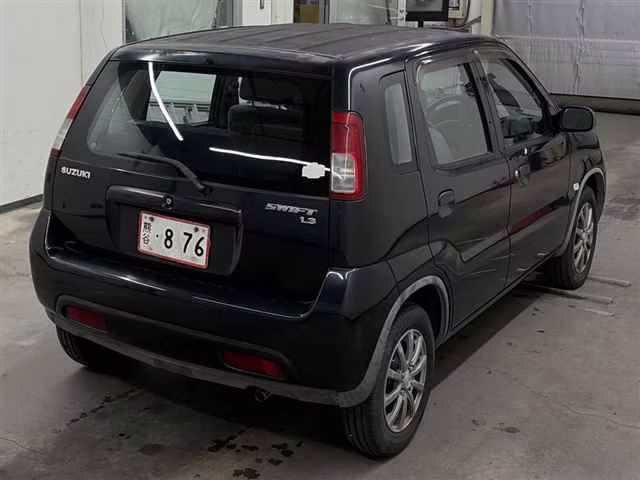 SUZUKI SWIFT