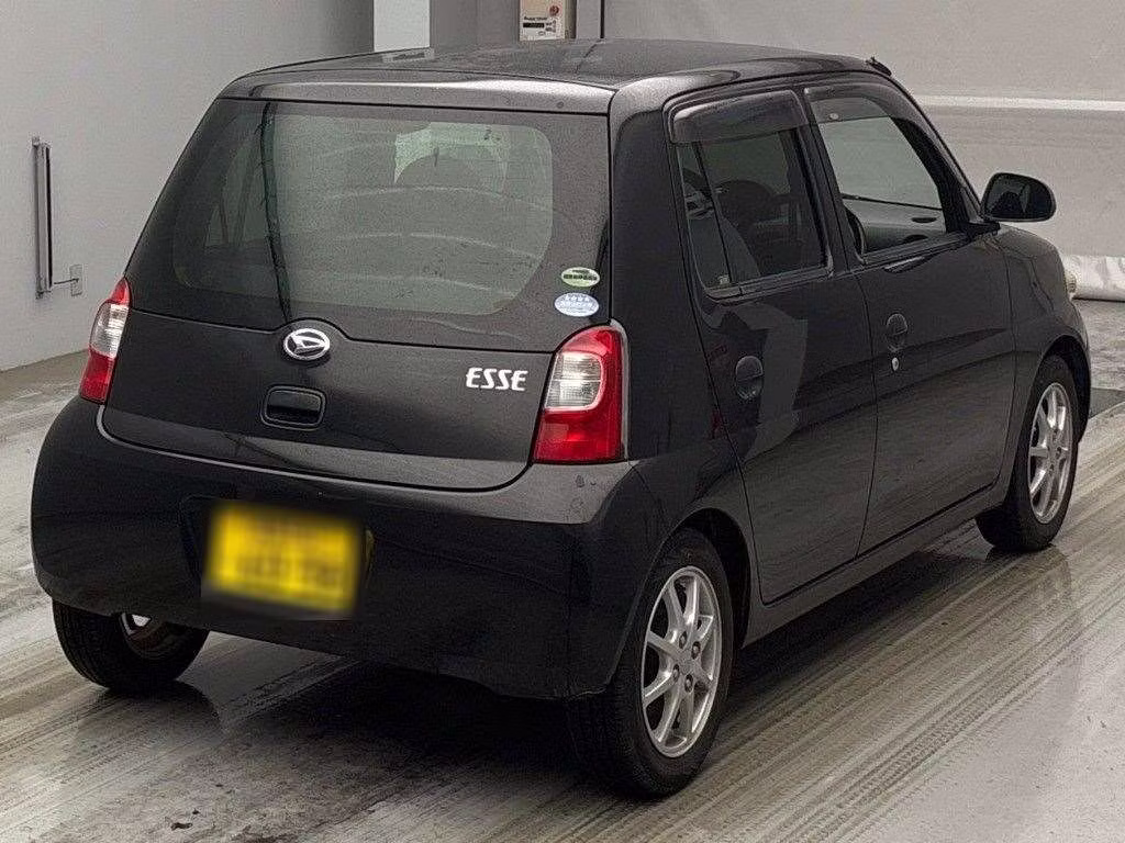 DAIHATSU ESSE