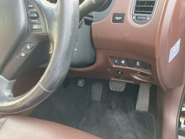 NISSAN SKYLINE CROSSOVER