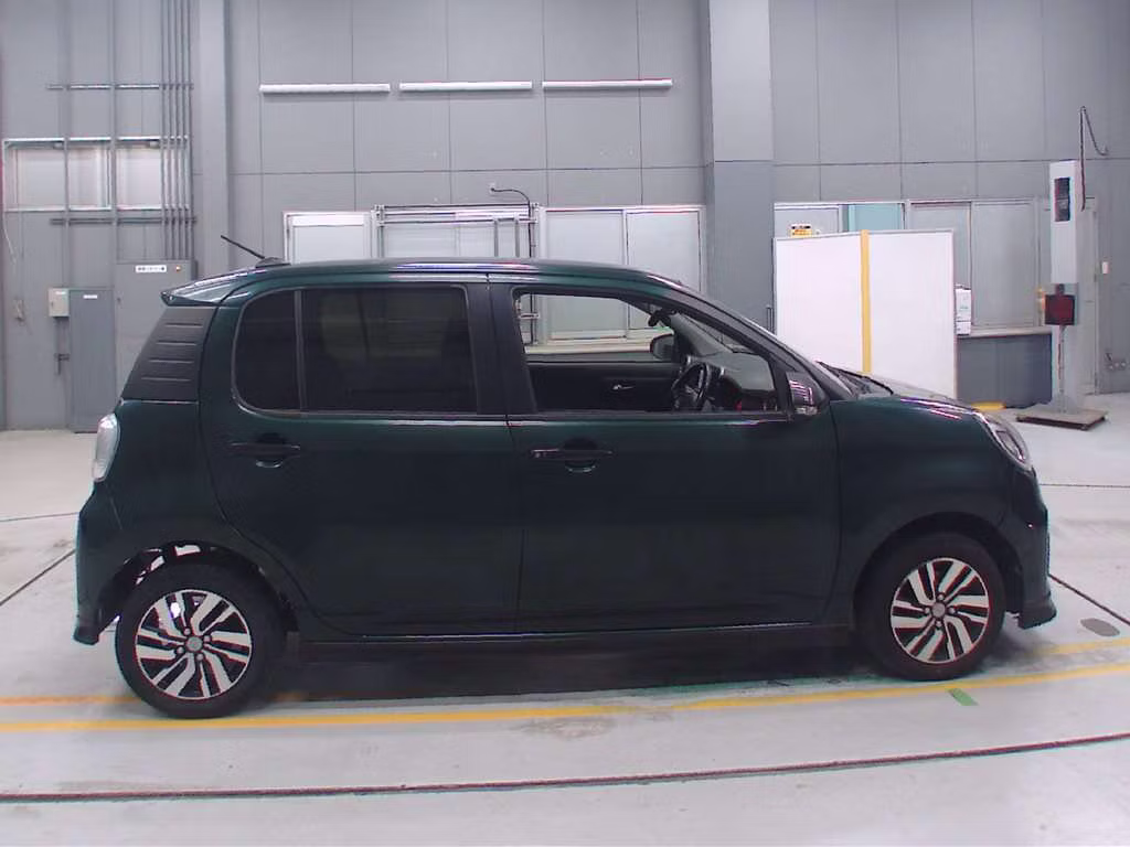 DAIHATSU BOON