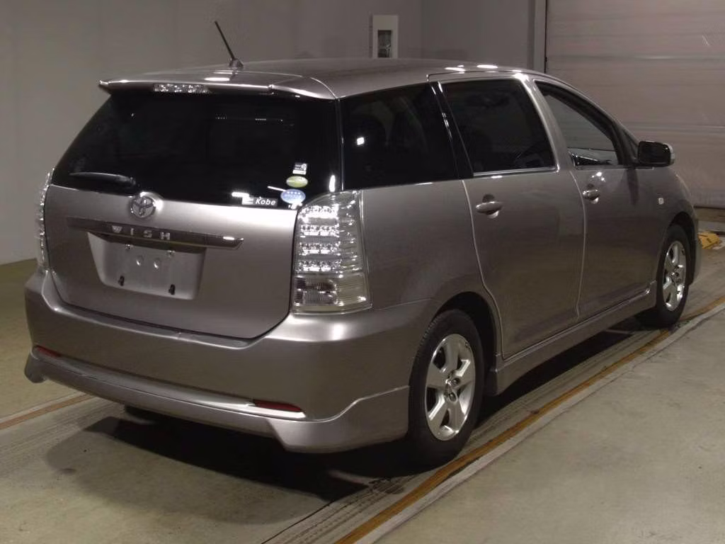TOYOTA WISH