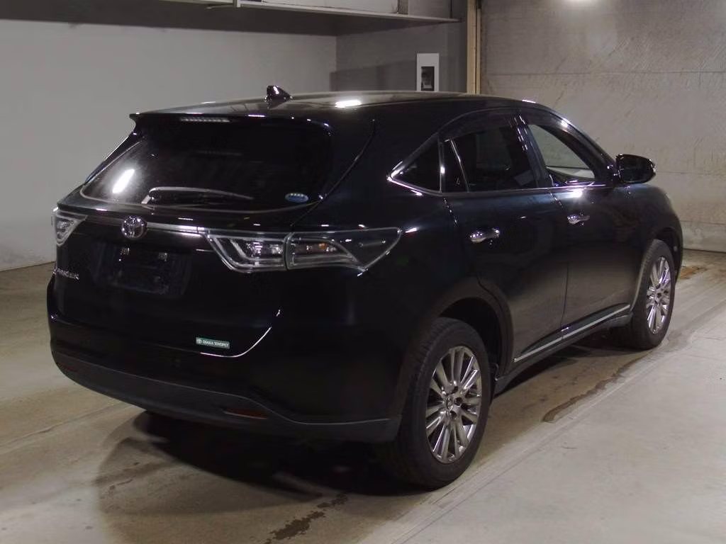 TOYOTA HARRIER
