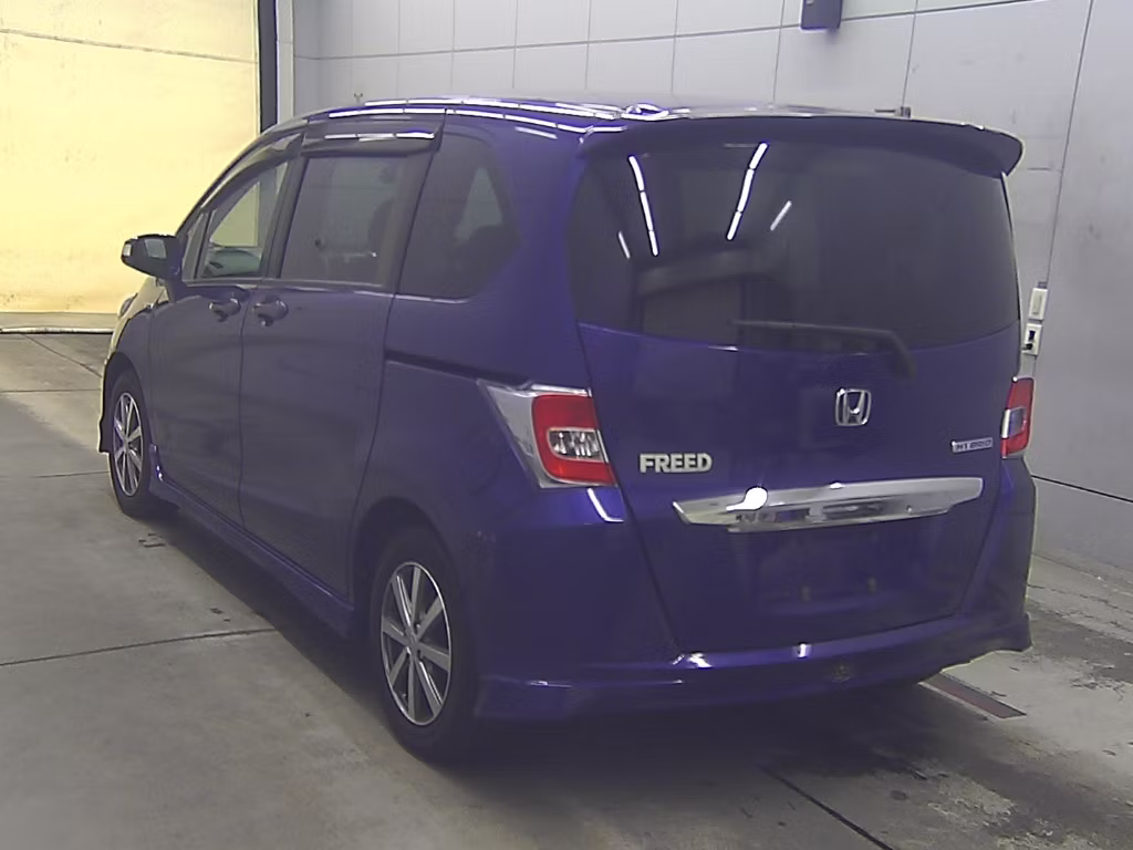 HONDA FREED