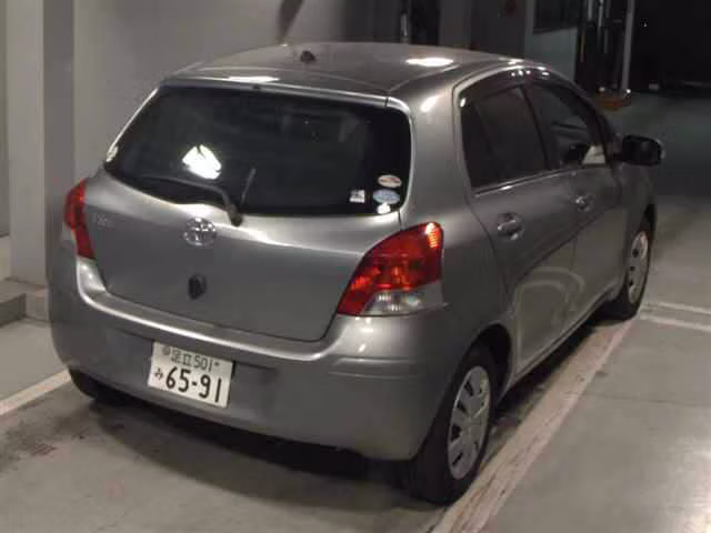 TOYOTA VITZ