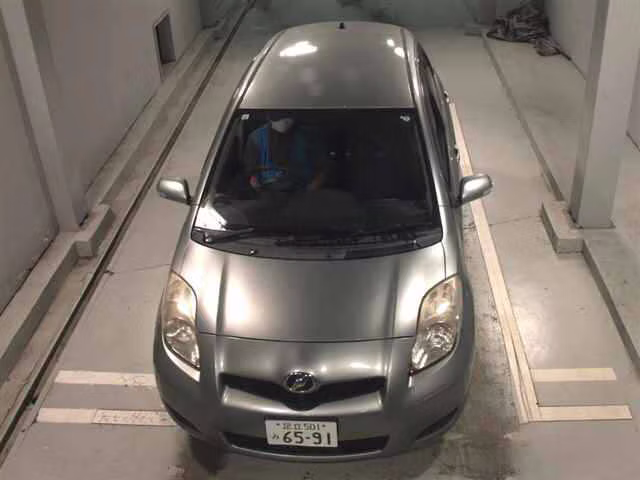 TOYOTA VITZ