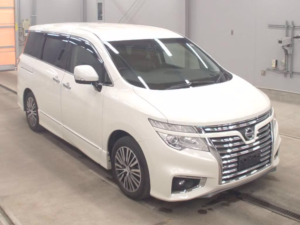 NISSAN ELGRAND